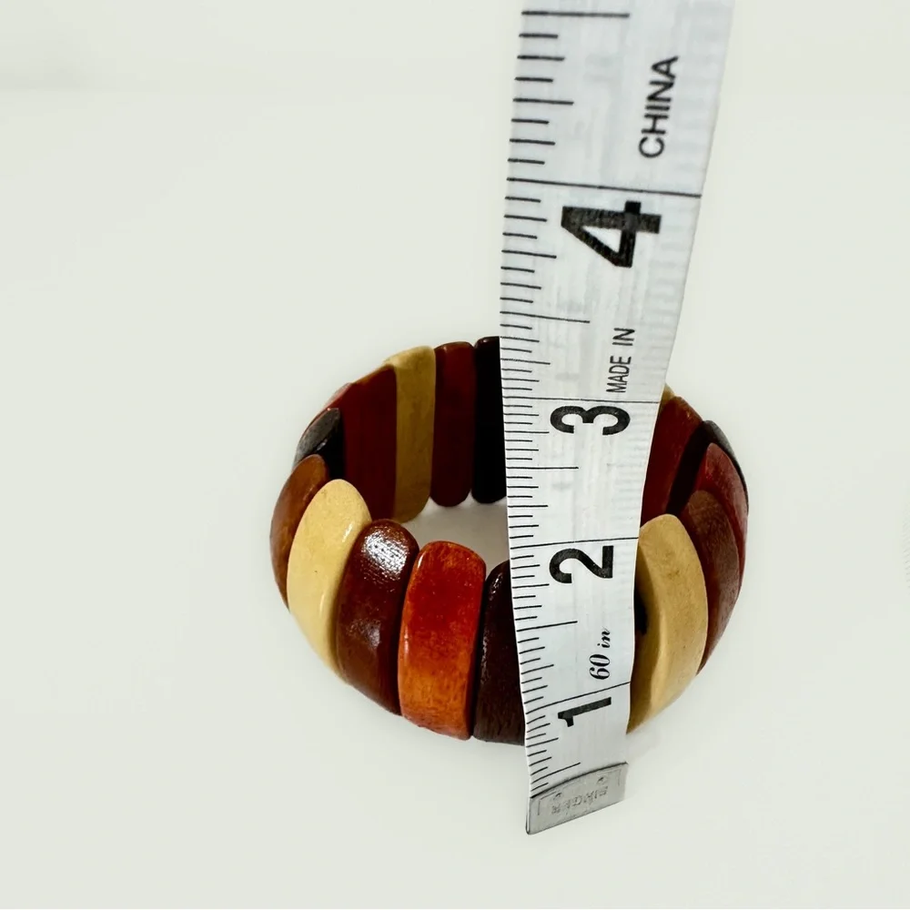 N/A artisan carved